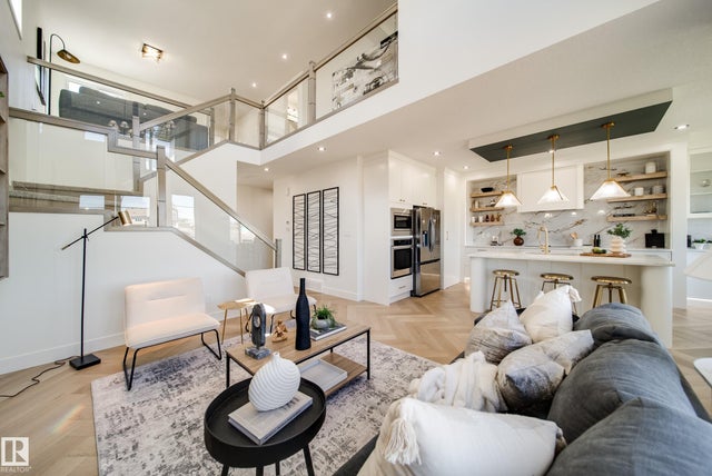 7023 177 Avenue, Edmonton