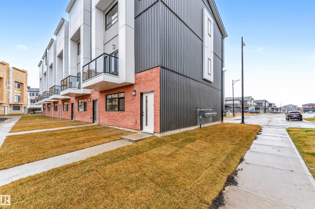 25 130 Element Drive, St. Albert