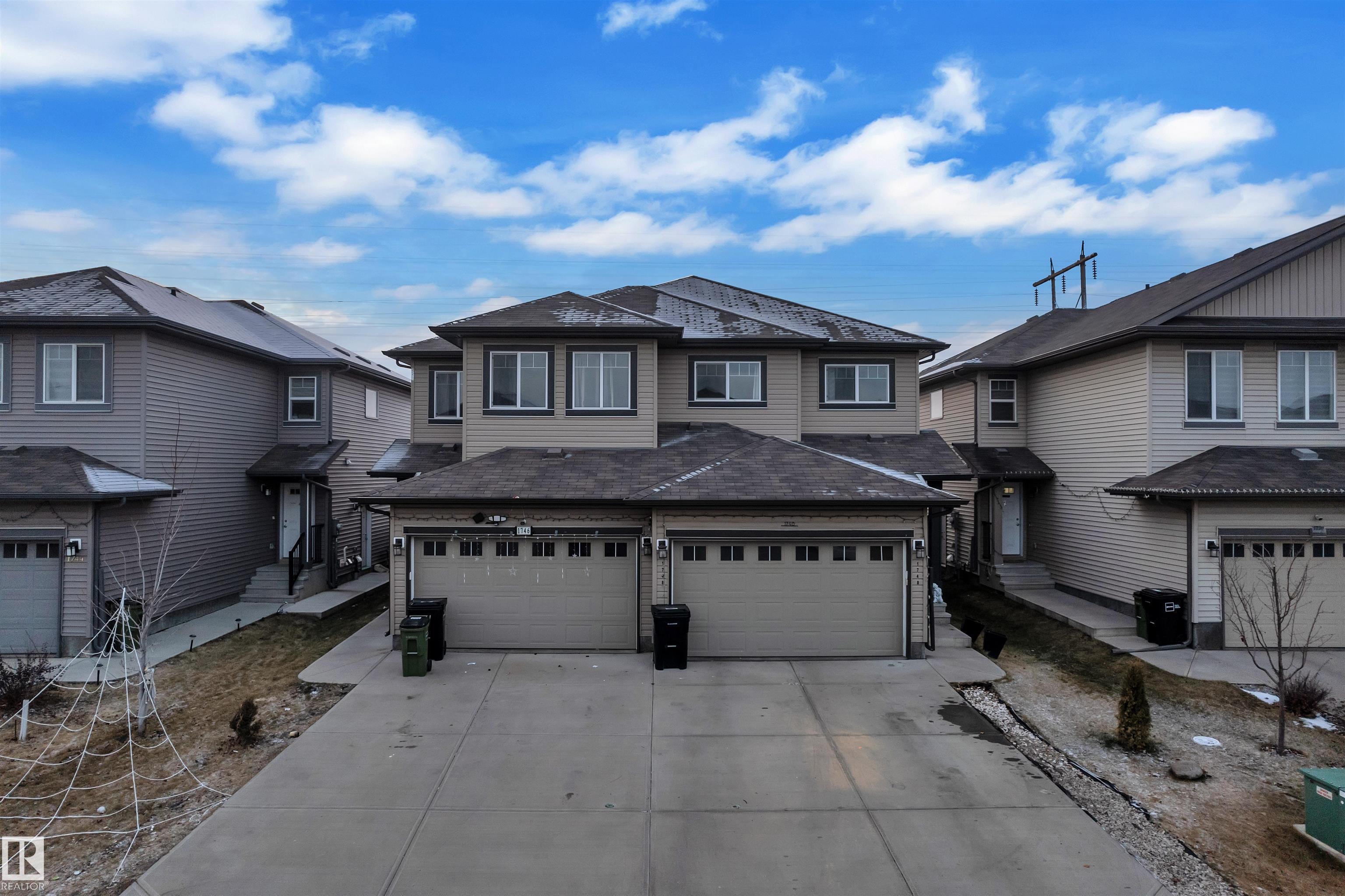 Photo for MLS®# E4466924 - home for sale at 1748 27 Street Northwest, Laurel, Edmonton AB