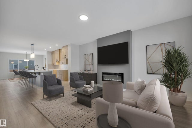 4 Resplendent Way, St. Albert