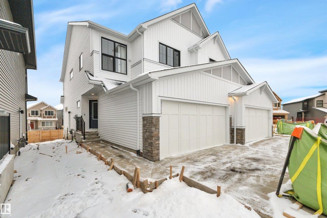 8929 Elves Loop, Edmonton