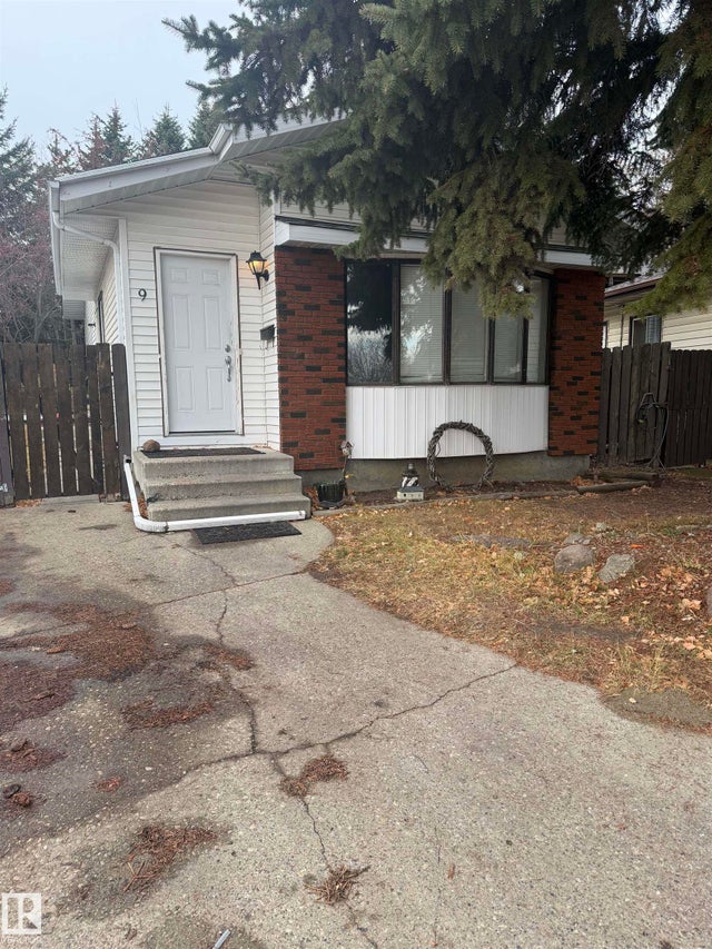 9 Louisbourg Place, St. Albert