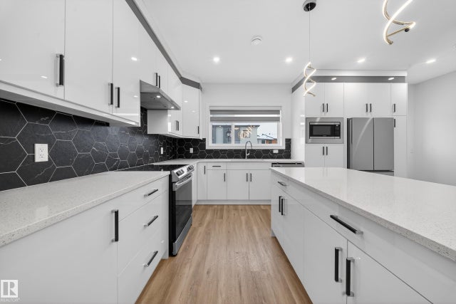 1 10 Salisbury Way, Sherwood Park