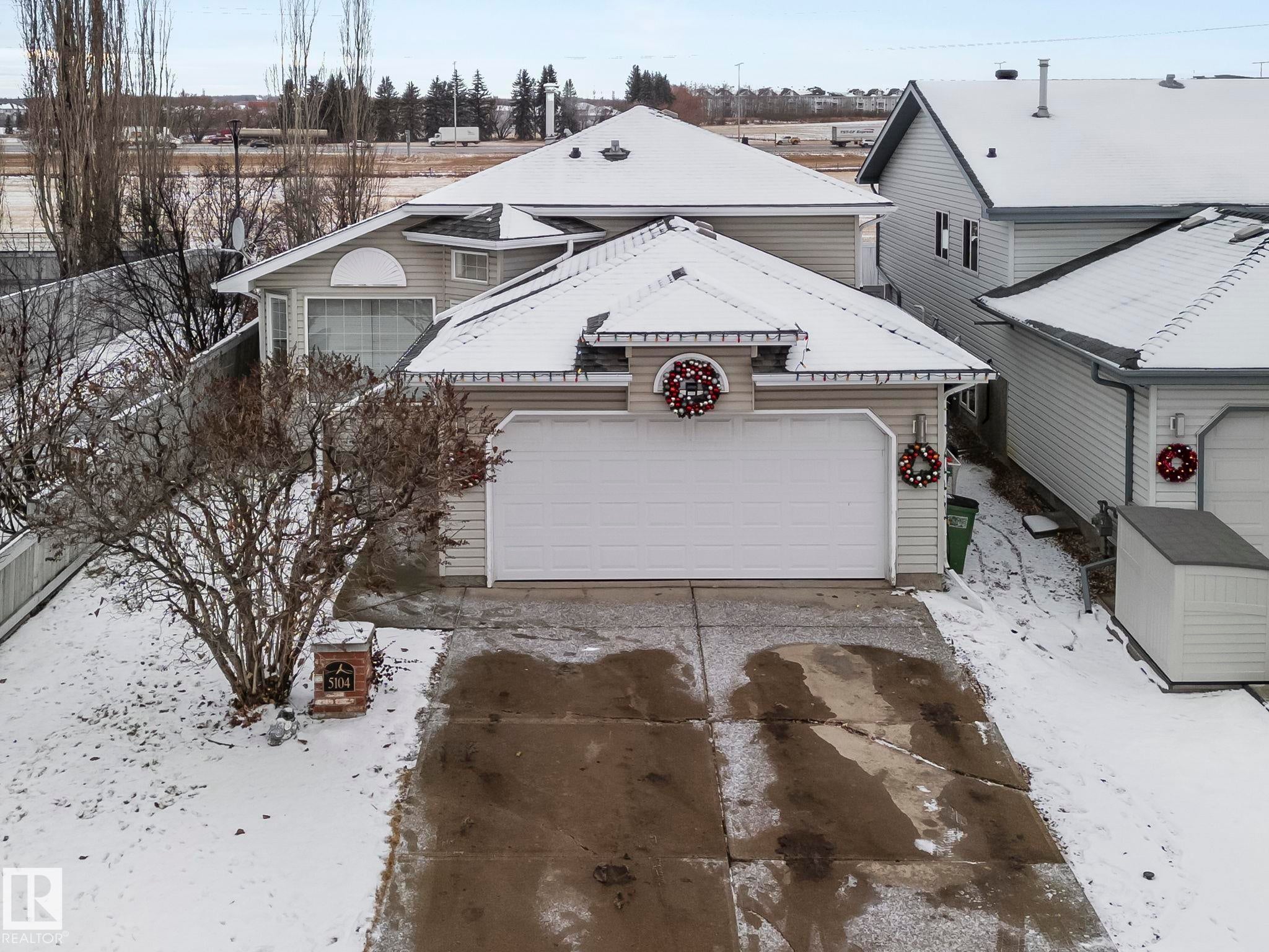 Photo for MLS®# E4467371 - home for sale at 5104 191 Street Northwest, Jamieson Place, Edmonton AB