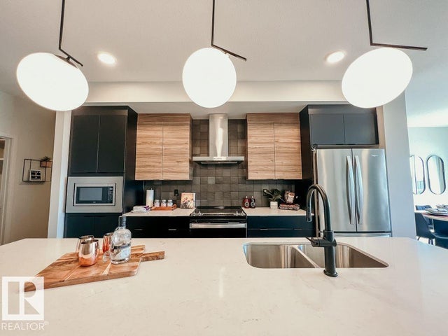 7457 Klapstein Crescent, Edmonton