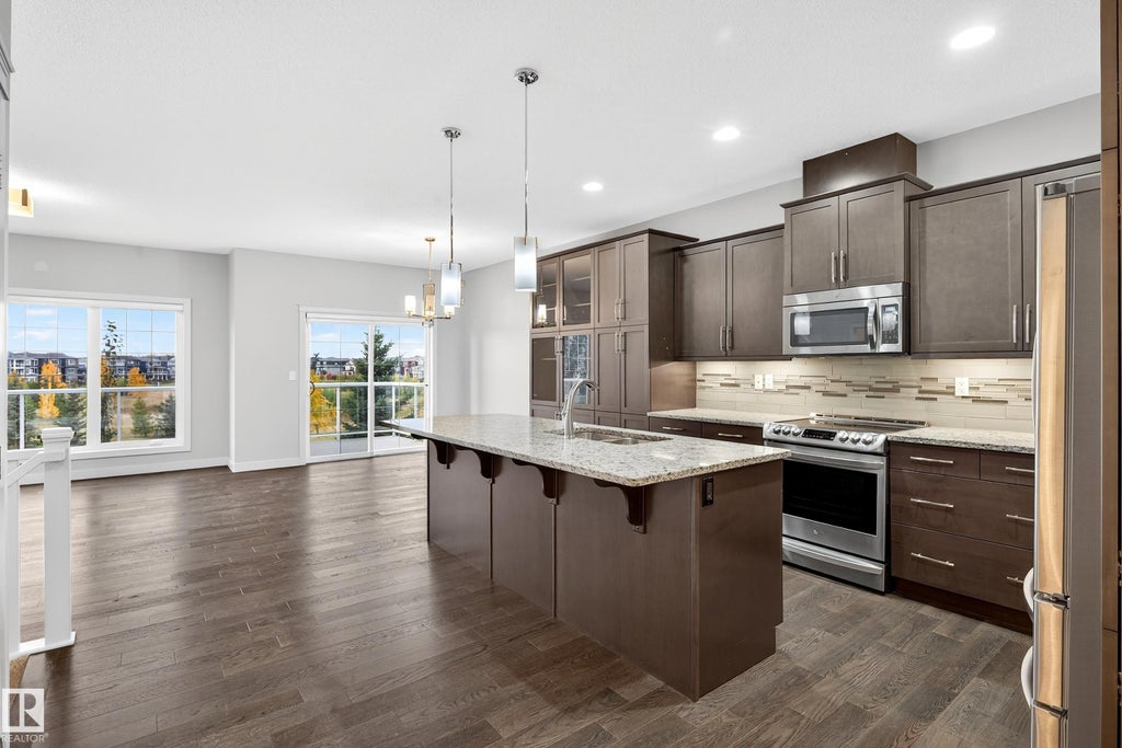 13 8132 217 Street Nw, Edmonton