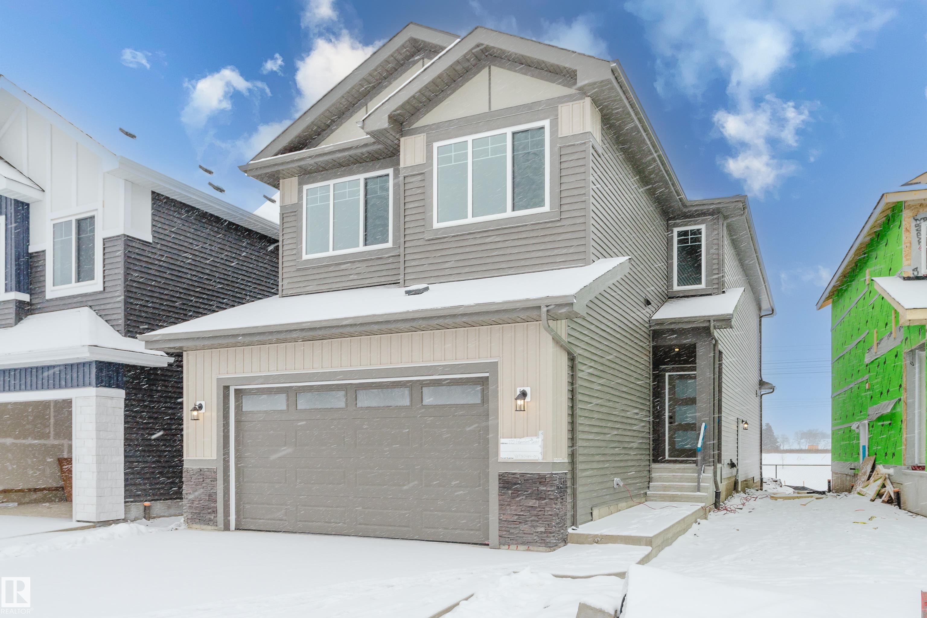 Photo for MLS®# E4467592 - home for sale at 222 Edgemont Green Green Northwest, Edgemont (Edmonton), Edmonton AB