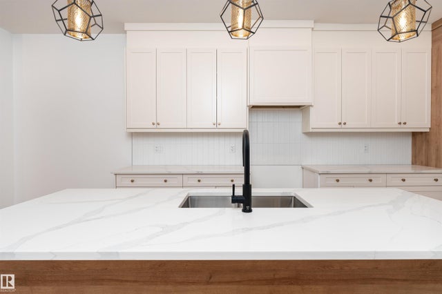 3111 Magpie Way, Edmonton