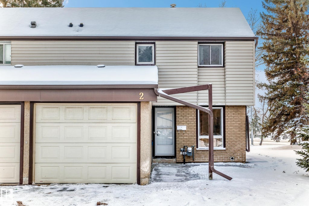 2 Grandin Village, St. Albert