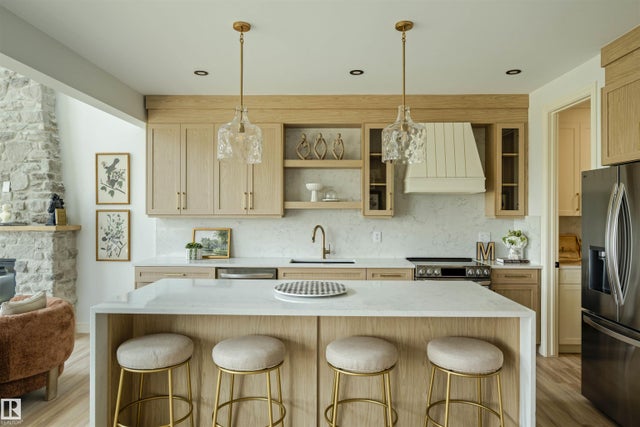 3304 Chickadee Drive, Edmonton