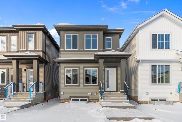 446 Crystal Creek Link, Leduc