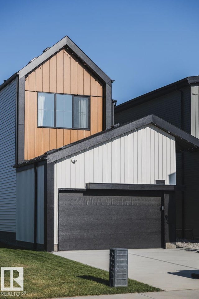 7477 Klapstein Crescent, Edmonton