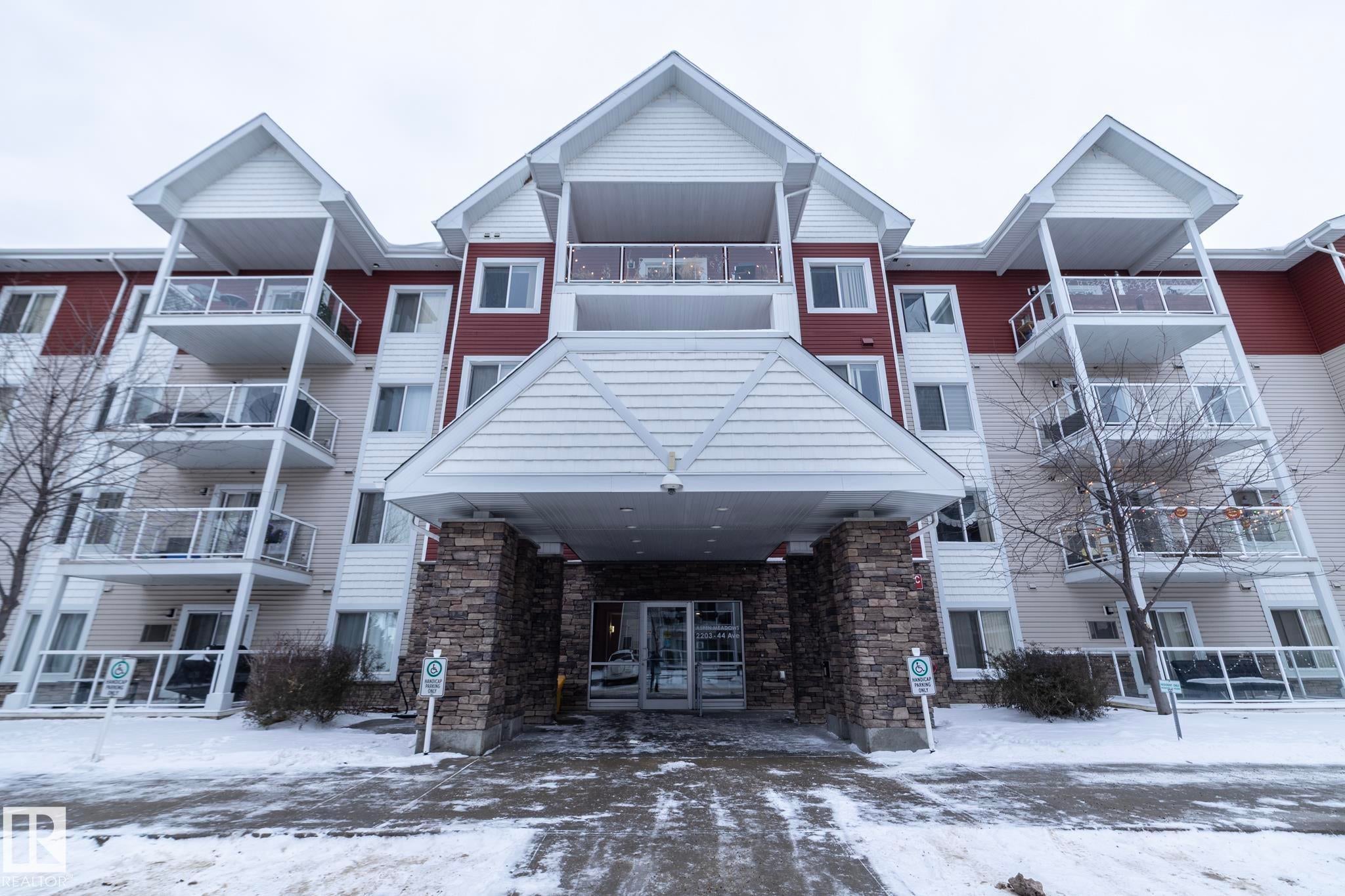 Edmonton Real Estate: Condo / Townhouse Property for Sale in Larkspur