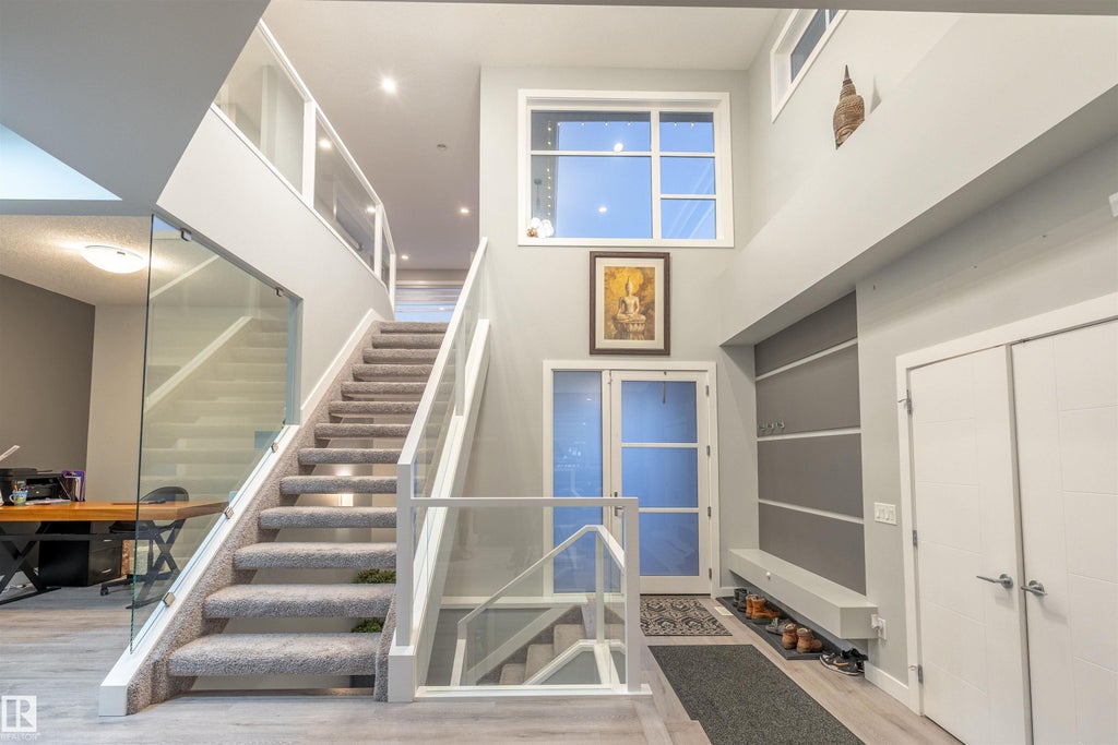 2118 Cavanagh Drive, Edmonton