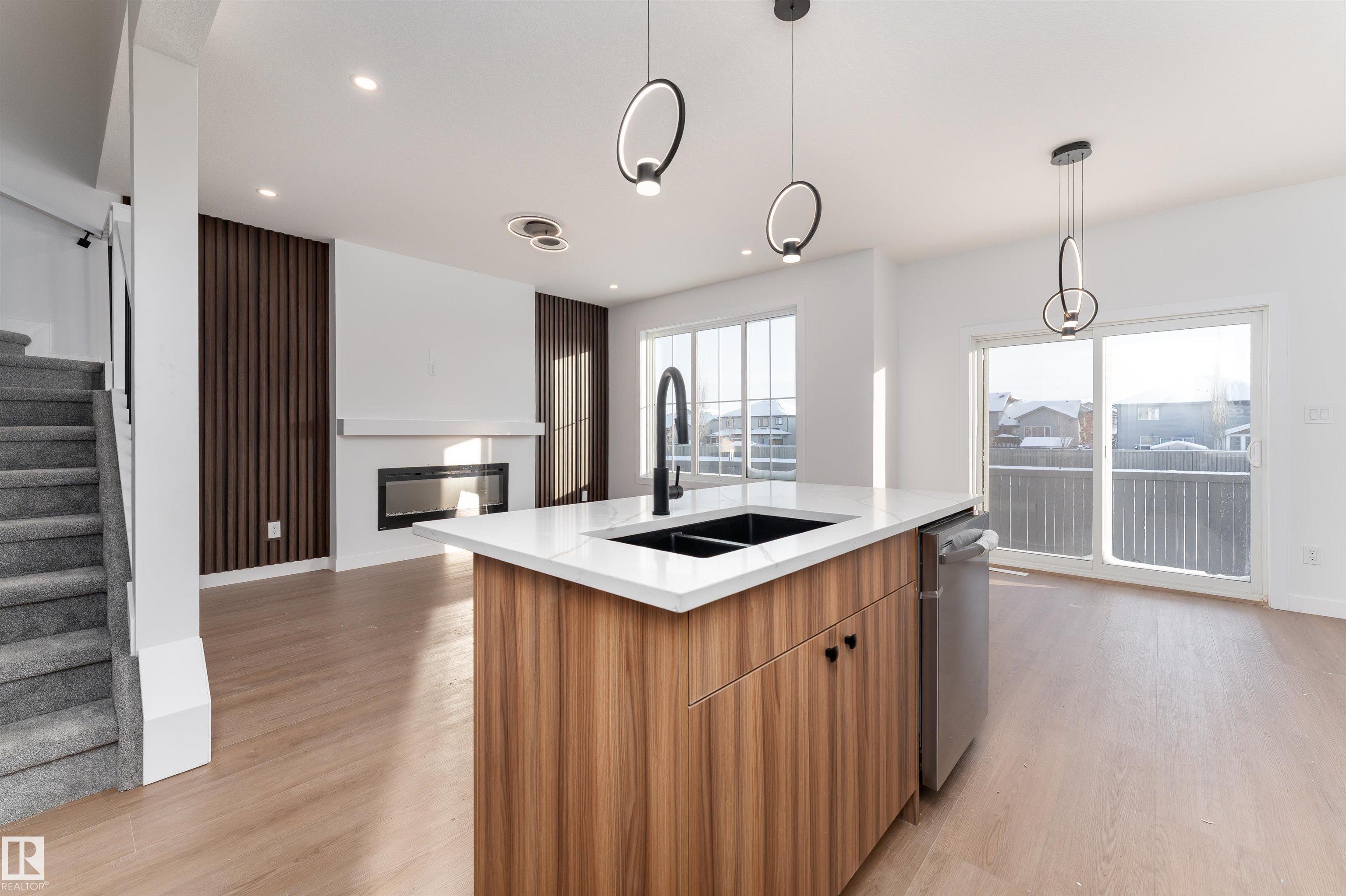 Single Family Home for Sale in Fort Saskatchewan, AB