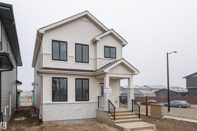 Photo for MLS®# E4468579 - home for sale at 28 Westwyck Link, Fenwyck, Spruce Grove AB