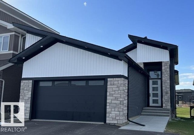 Photo for MLS®# E4468640 - home for sale at 27 Norwyck Way, Fenwyck, Spruce Grove AB