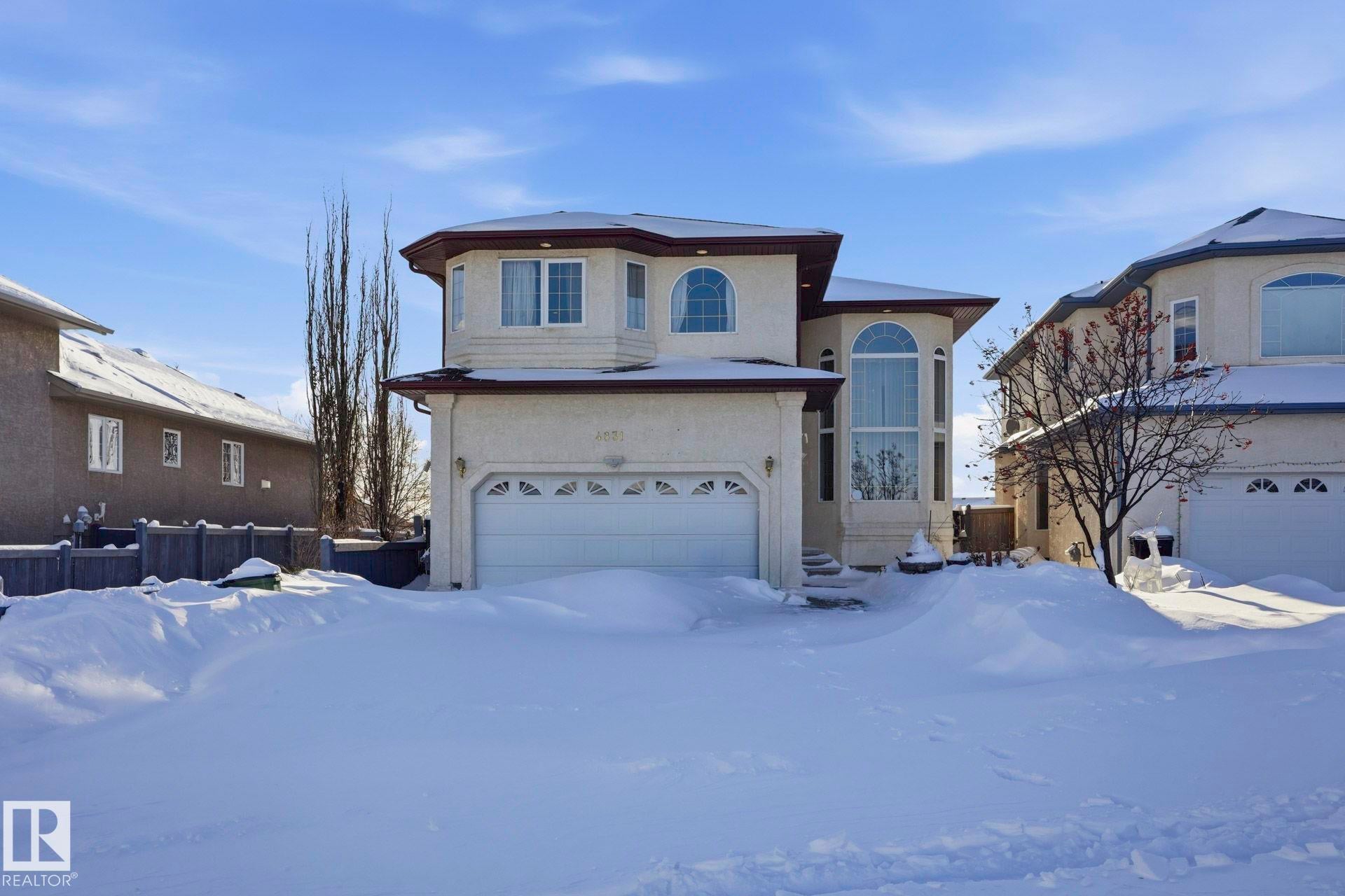 Single Family Property for Sale at 4831 154 Ave Nw Northwest, Edmonton: MLS®# E4468711