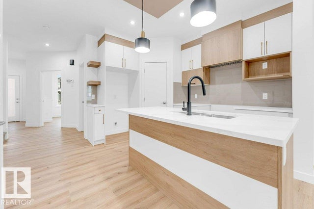 402 Crystal Creek Link, Leduc