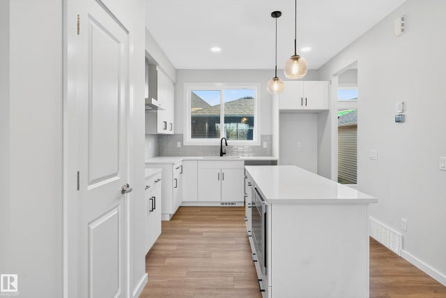 702 Southfork Drive, Leduc