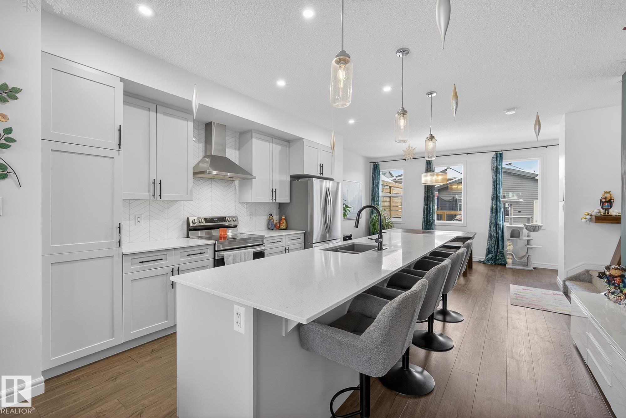 Fort Saskatchewan Home for Sale: Single Family Listing in South Pointe