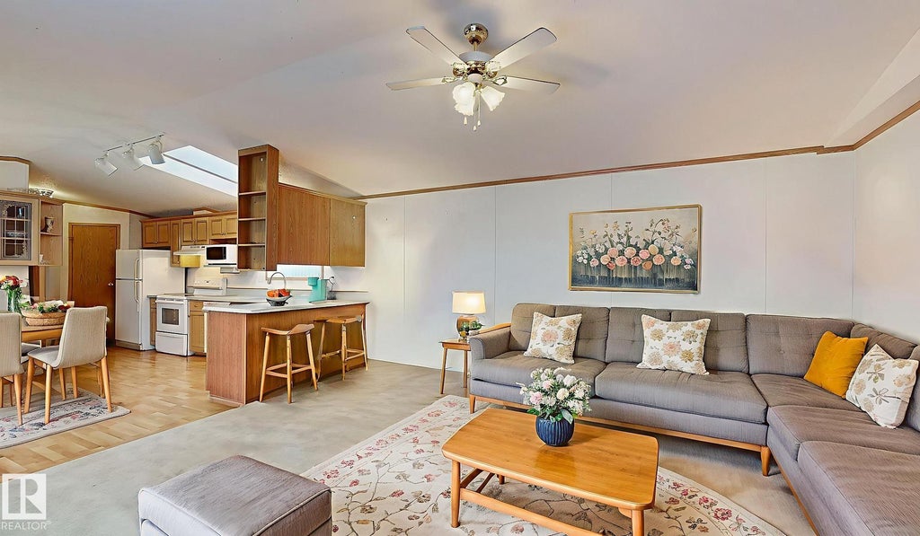 2925 Lakewood Drive, Edmonton