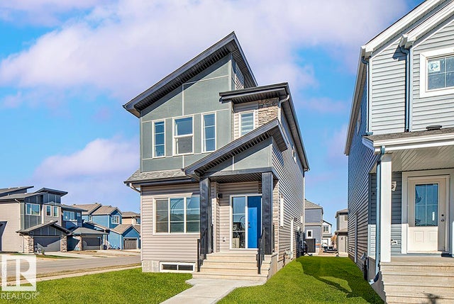 Photo for MLS®# E4468971 - home for sale at 1214 Mcleod Avenue, Easton, Spruce Grove AB