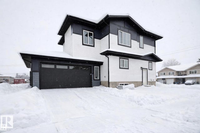 5001 51 Avenue, Calmar