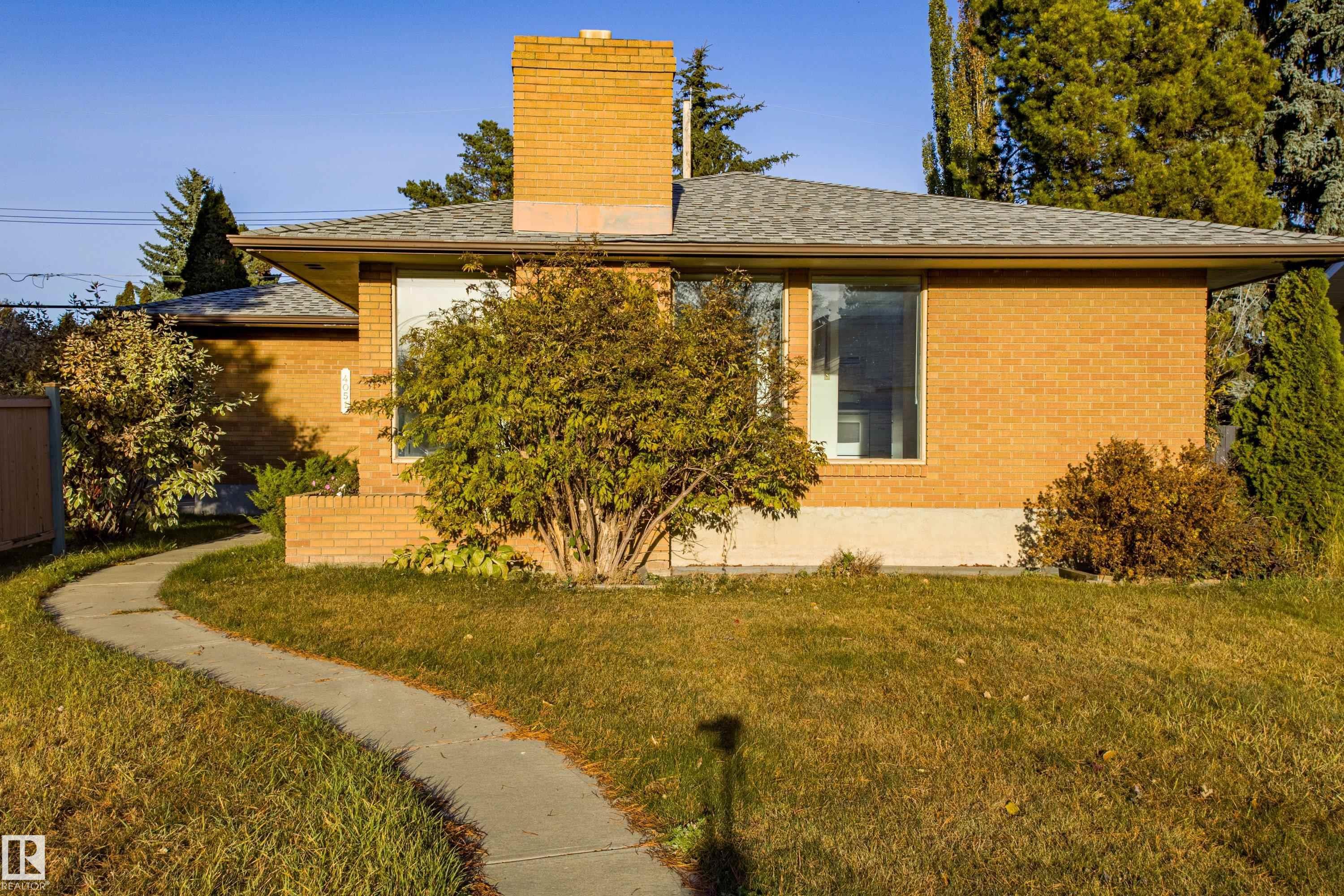 Single Family Property for Sale at 4051 120 Street Northwest, Edmonton: MLS®# E4469041