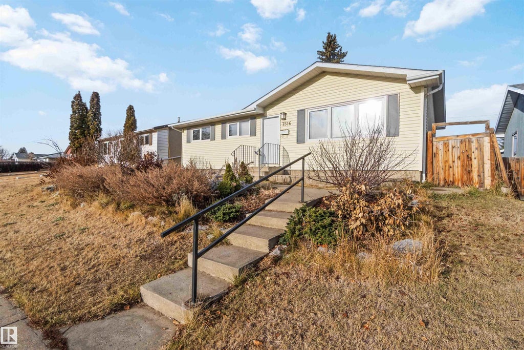7516 136 Avenue, Edmonton