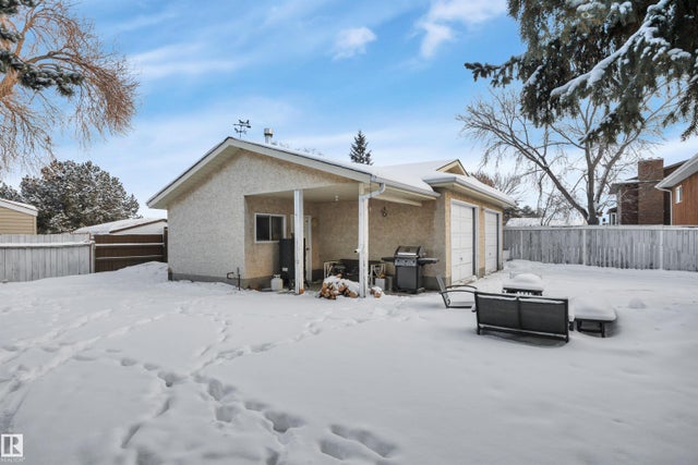 Photo for MLS®# E4469168 - home for sale at 4314 39 Avenue, South Park, Leduc AB