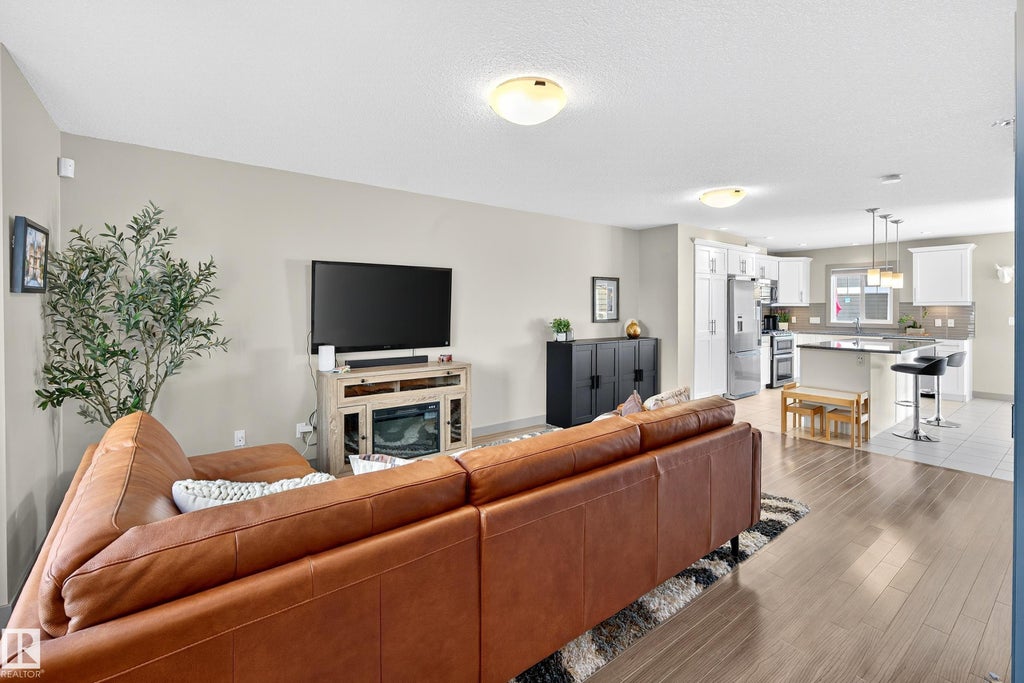 6 1150 Winderemere Way Sw, Edmonton