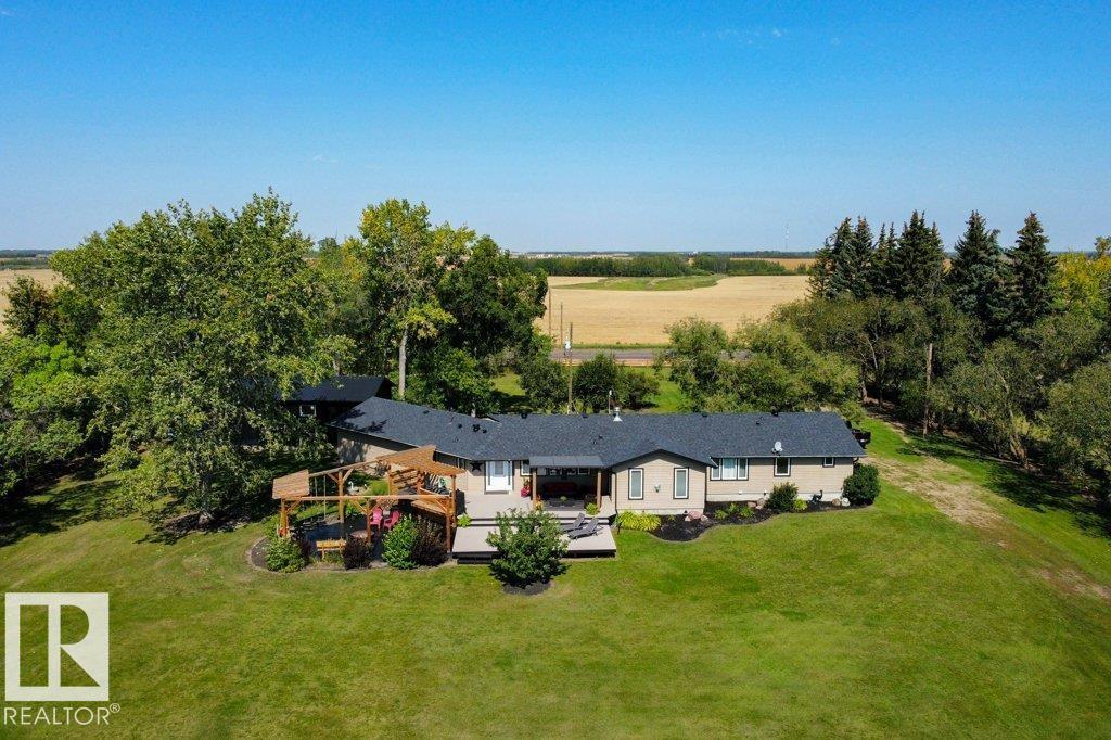25421 Twp Road 554, Rural Sturgeon County