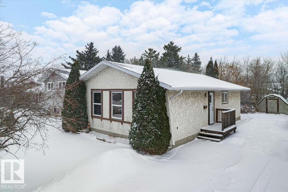 Home for Sale Located at 5515 54 Street, Leduc, AB