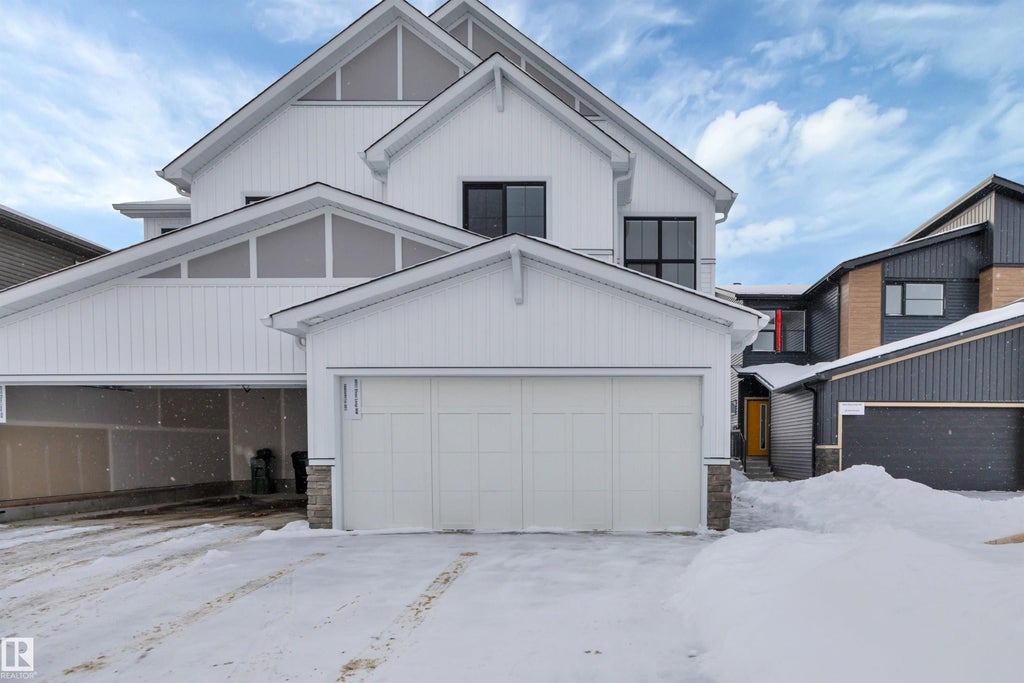 8931 Elves Loop, Edmonton