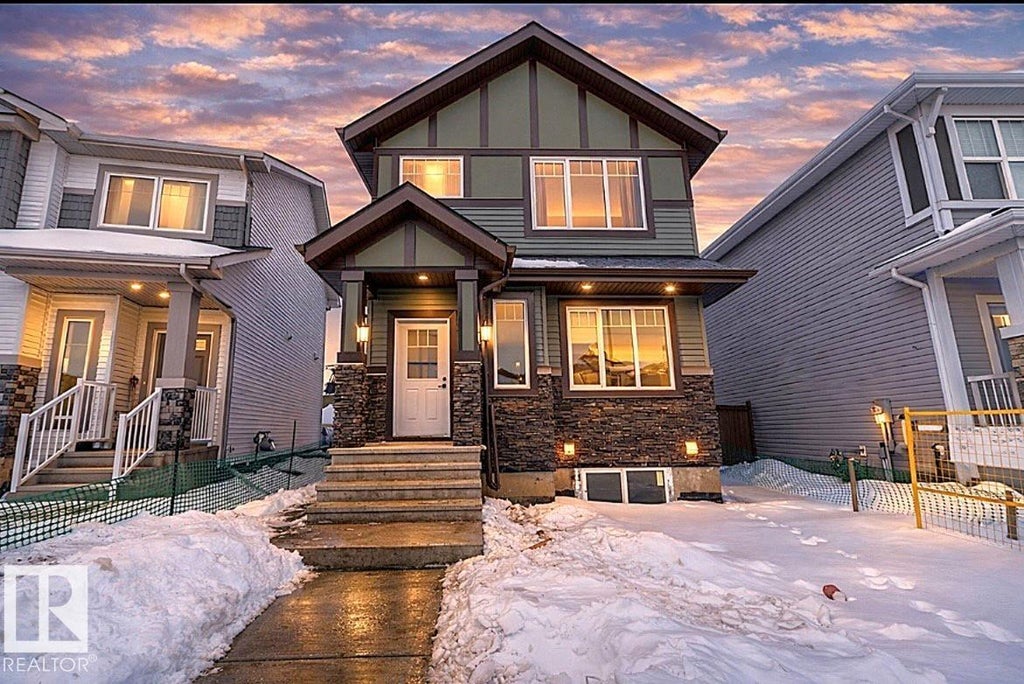 9805 106 Avenue, Morinville