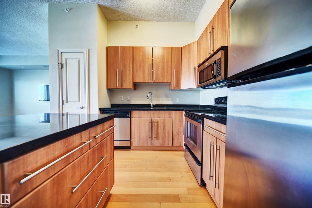 1206 9819 104 Street, Edmonton