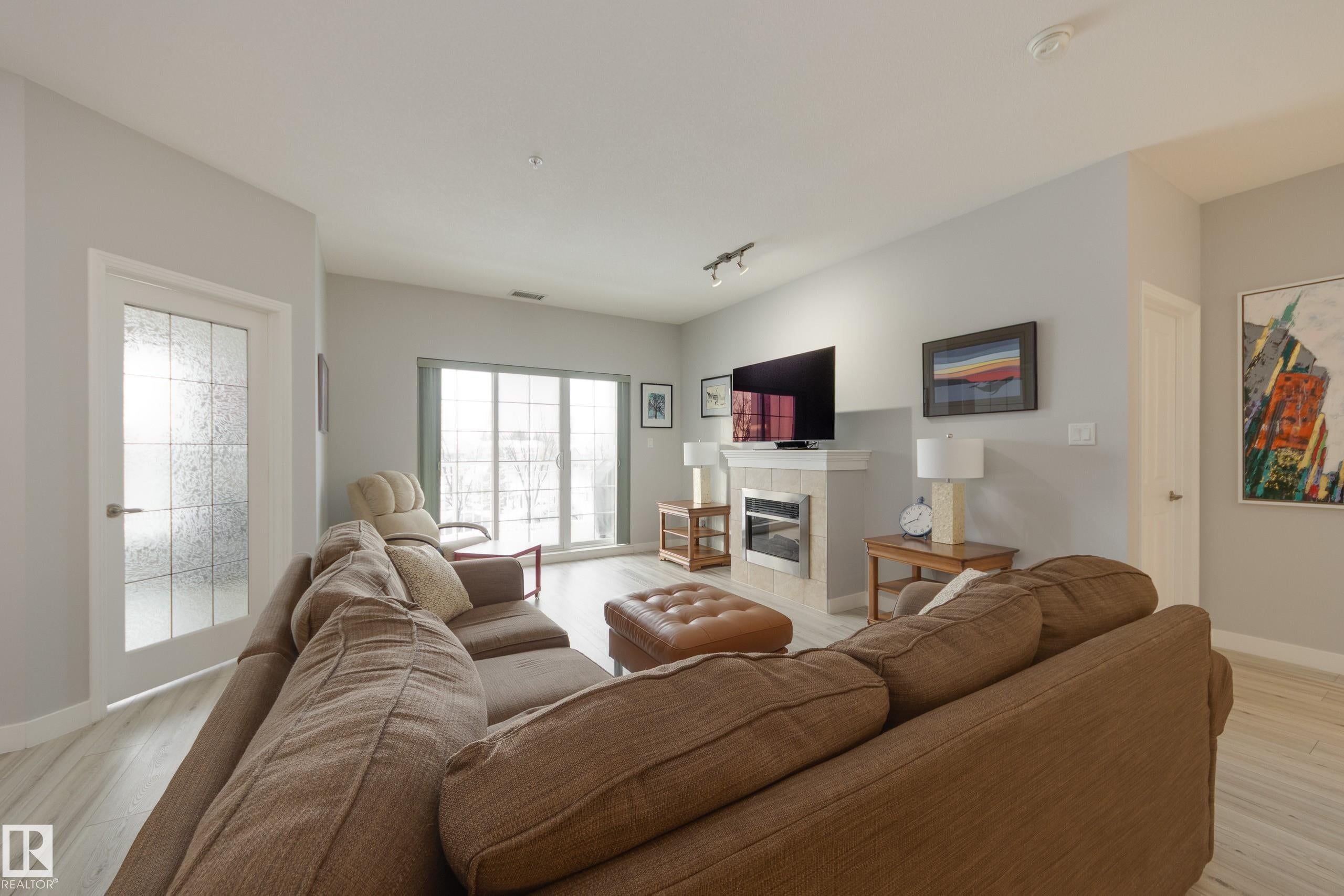 Condo / Townhouse Property for Sale at 215 1003 Gault Boulevard Northwest, Edmonton: MLS®# E4470005