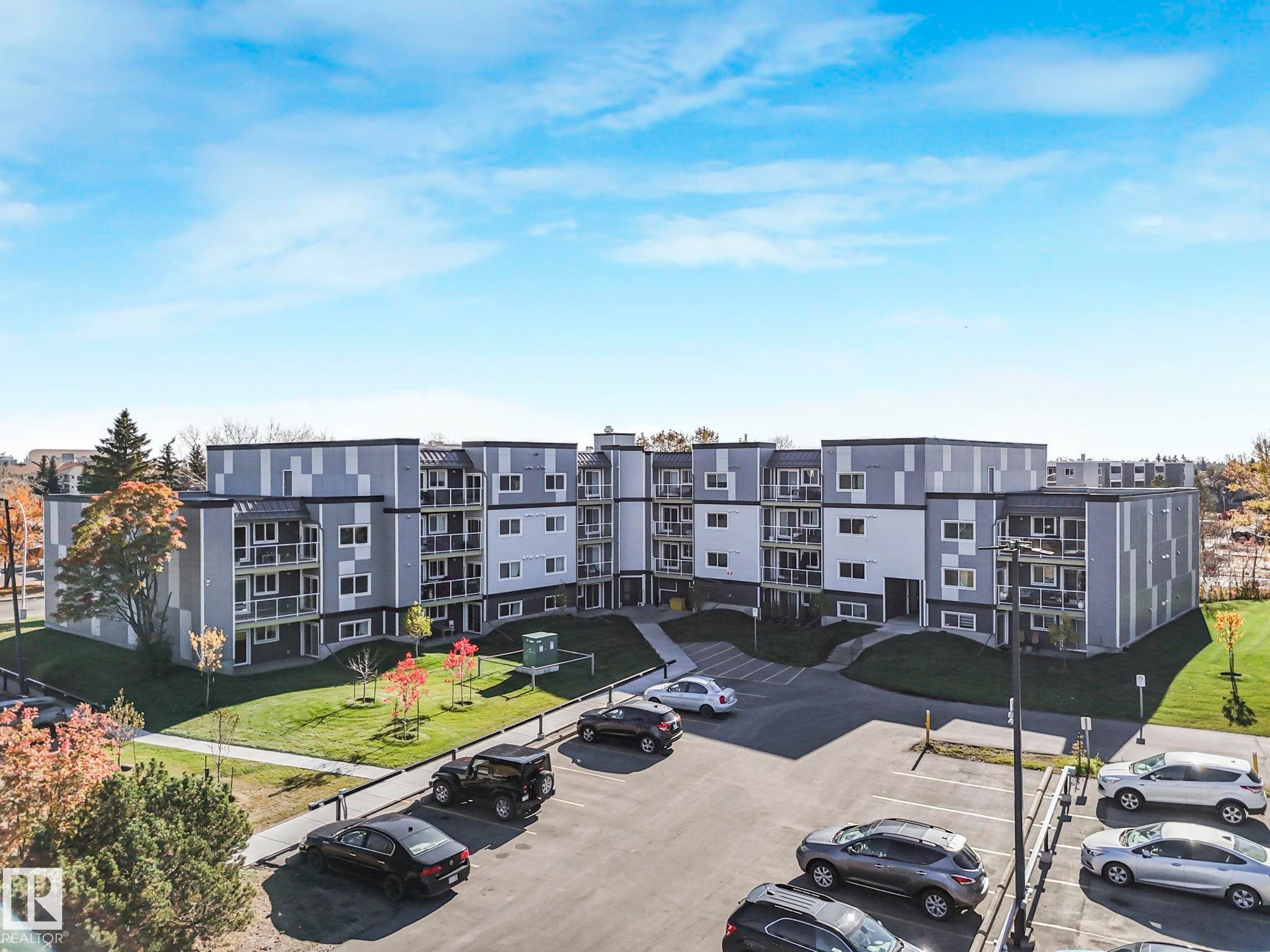 Edmonton Home for Sale: Condo / Townhouse Listing in La Perle