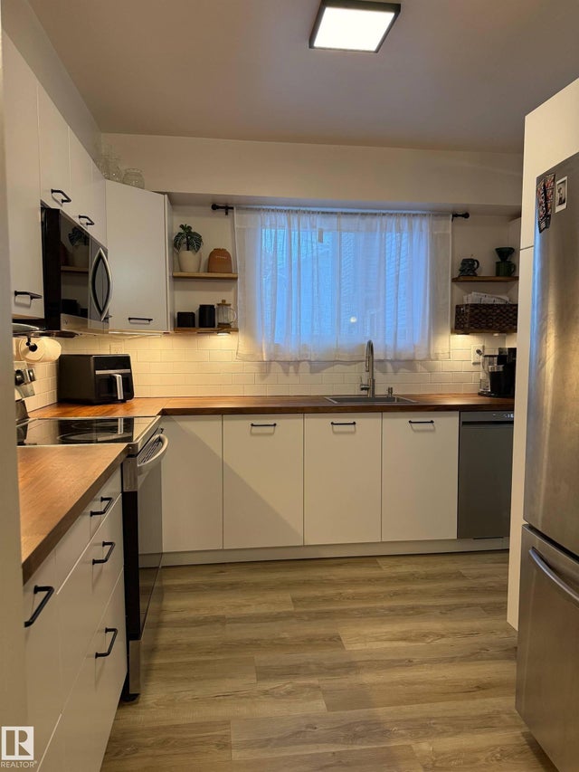 33 4403 Riverbend Road, Edmonton