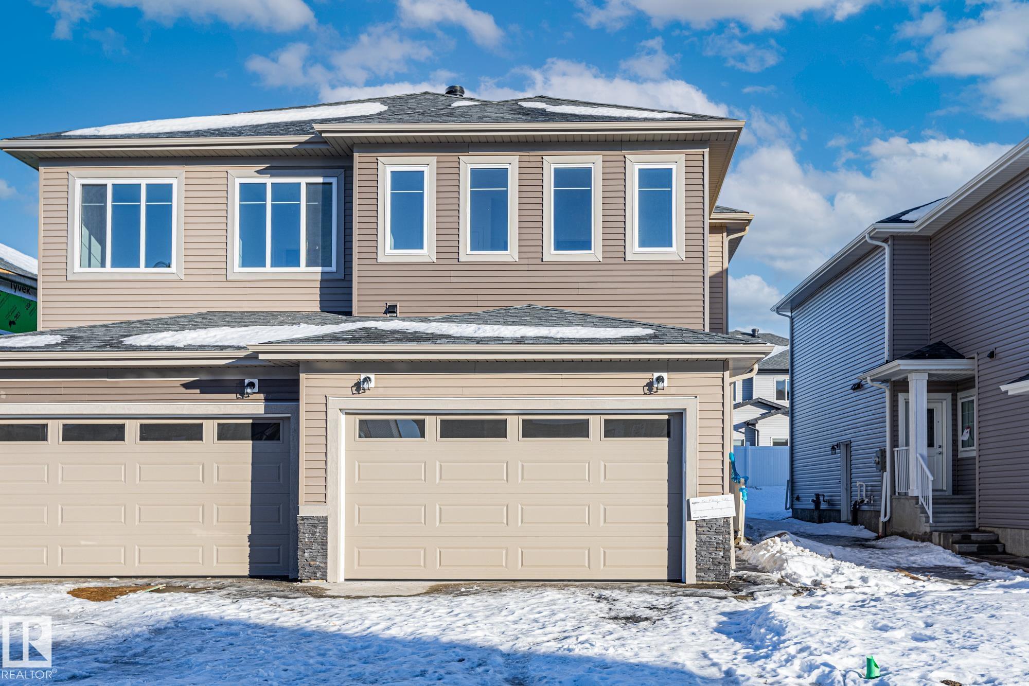 Photo for MLS®# E4470070 - home for sale at 121 Ficus Way, Westpark_FSAS, Fort Saskatchewan AB