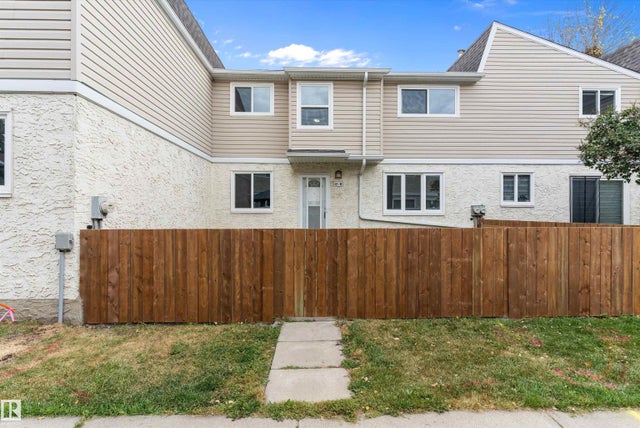 12h Clareview Village, Edmonton