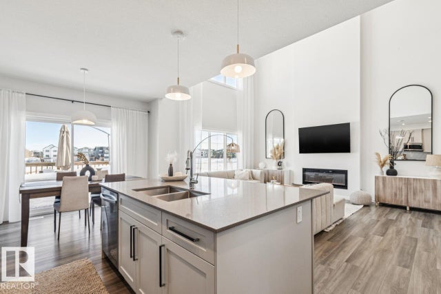 2543 208 Street, Edmonton