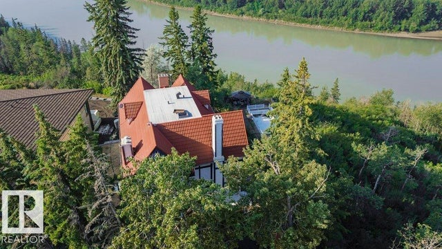 8638 Saskatchewan Drive, Edmonton