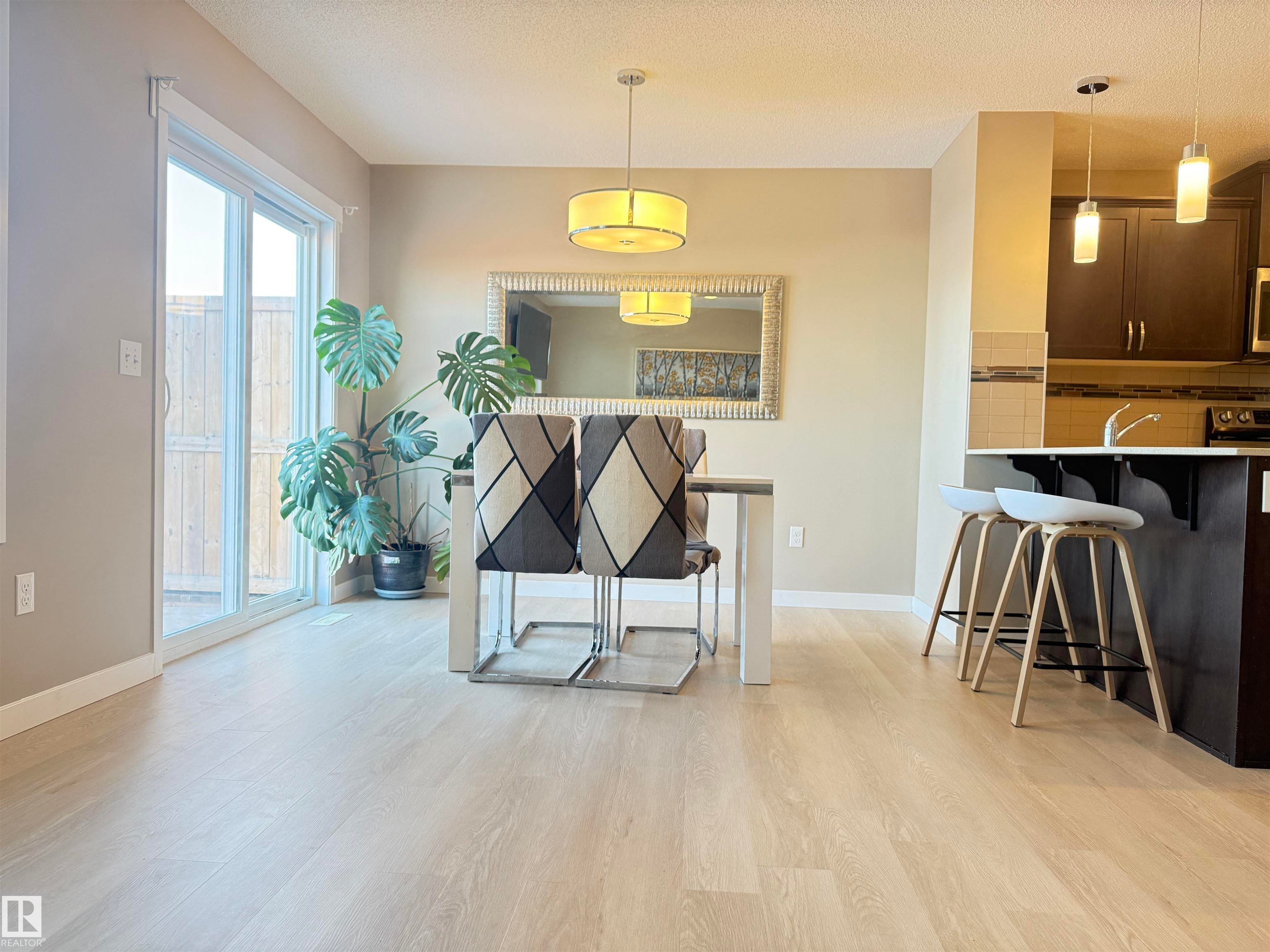 Edmonton Home for Sale: Single Family Listing in Rapperswill