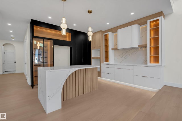 4919 17 Avenue, Edmonton