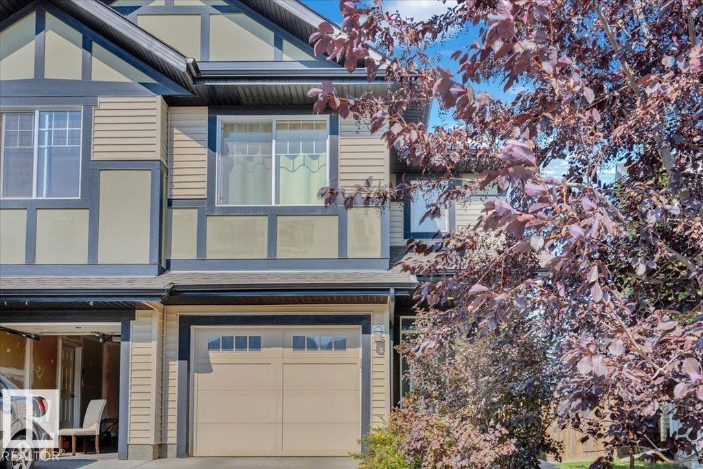 745 Eagleson Crescent, Edmonton