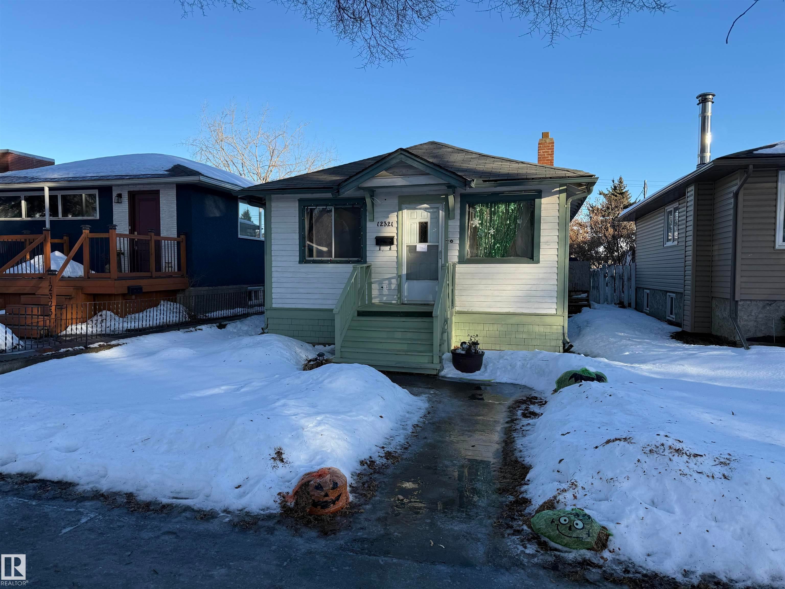 Delton Real Estate Listing, Edmonton, AB T5B 3W8