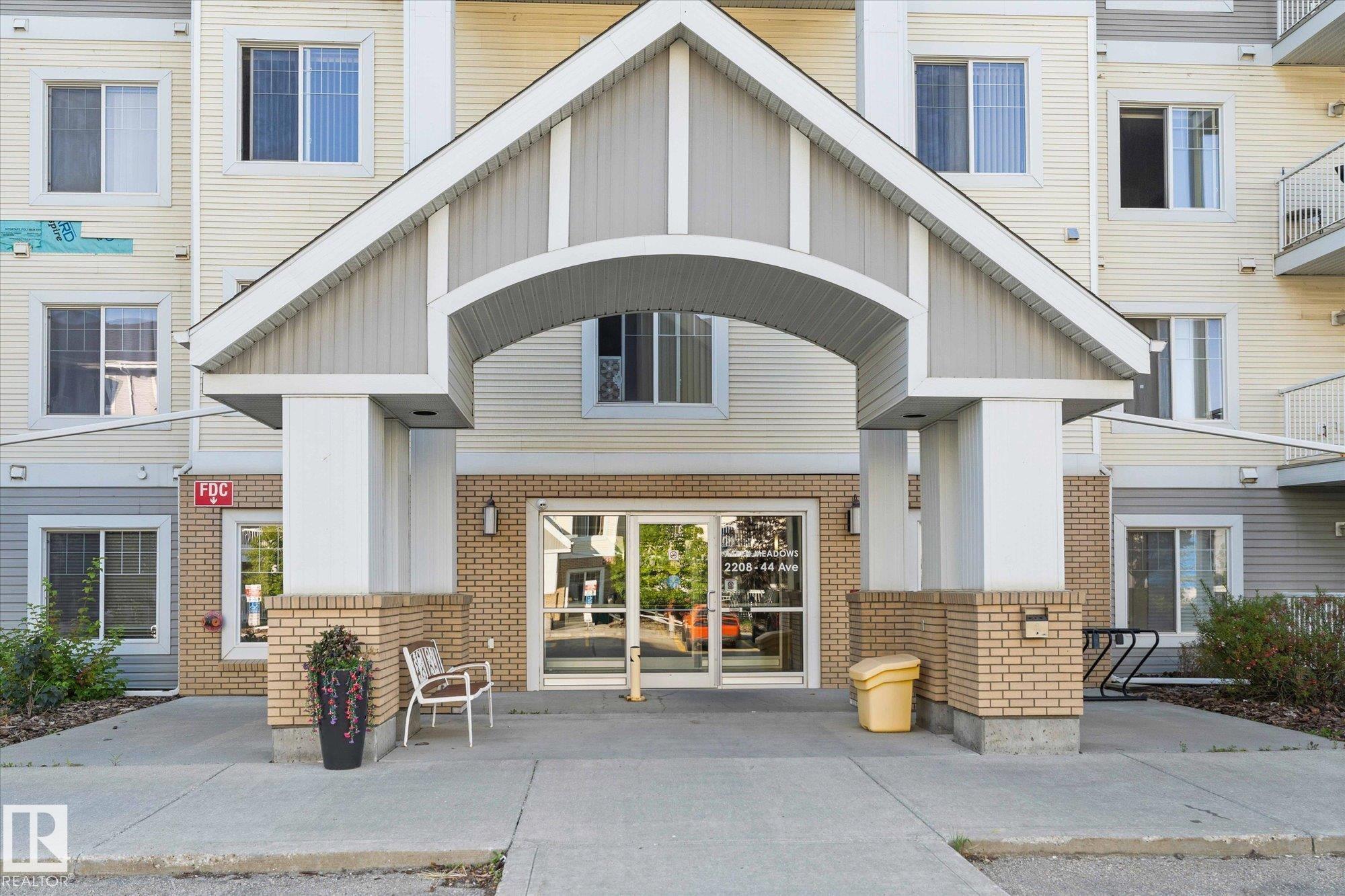 Edmonton Home for Sale: Condo / Townhouse Listing in Larkspur