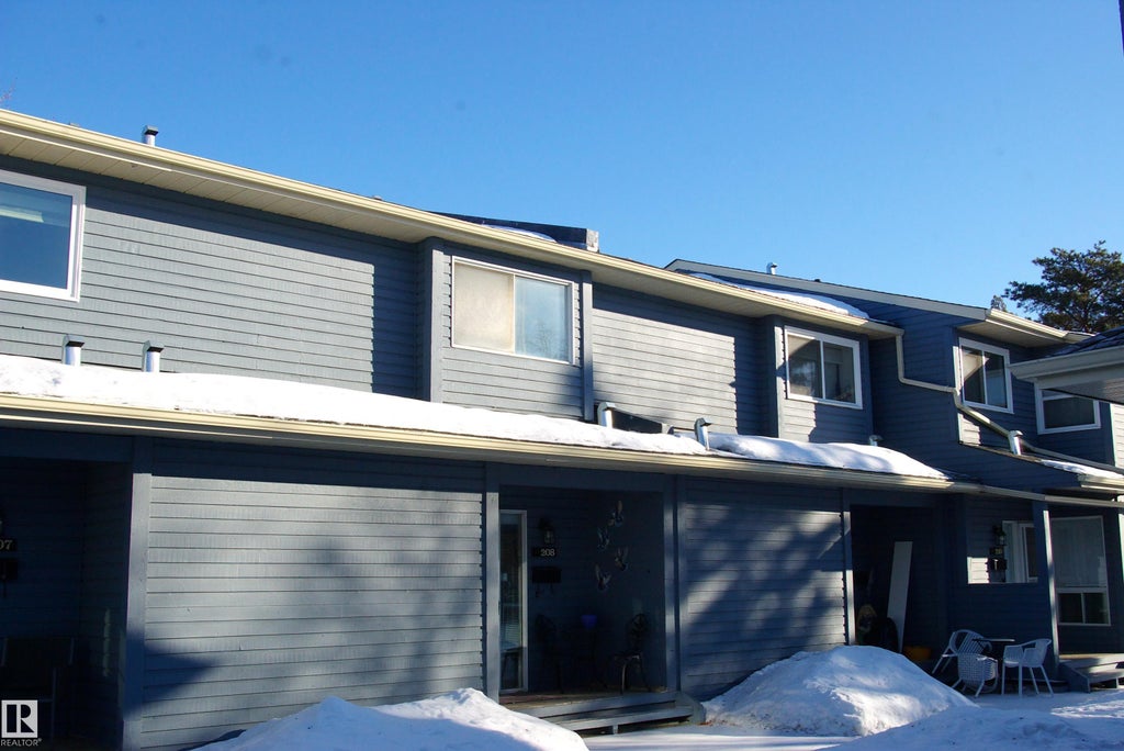 208 Lakeside Green, St. Albert
